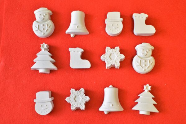 BC240 - SET FIGURINE CRACIUN 12 BUC
