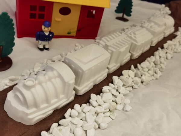BC411 - TREN, LOCOMOTIVA CU 5 VAGOANE - imagine 8
