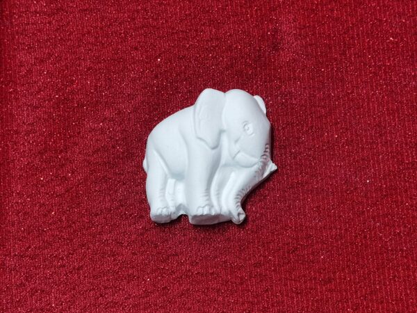 BC706 - ELEFANT